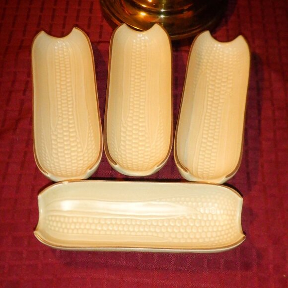 ~~~ VINTAGE Ceramic CORN COB Butter Roller SERVING DISH ~~~ - Picture 1 of 1